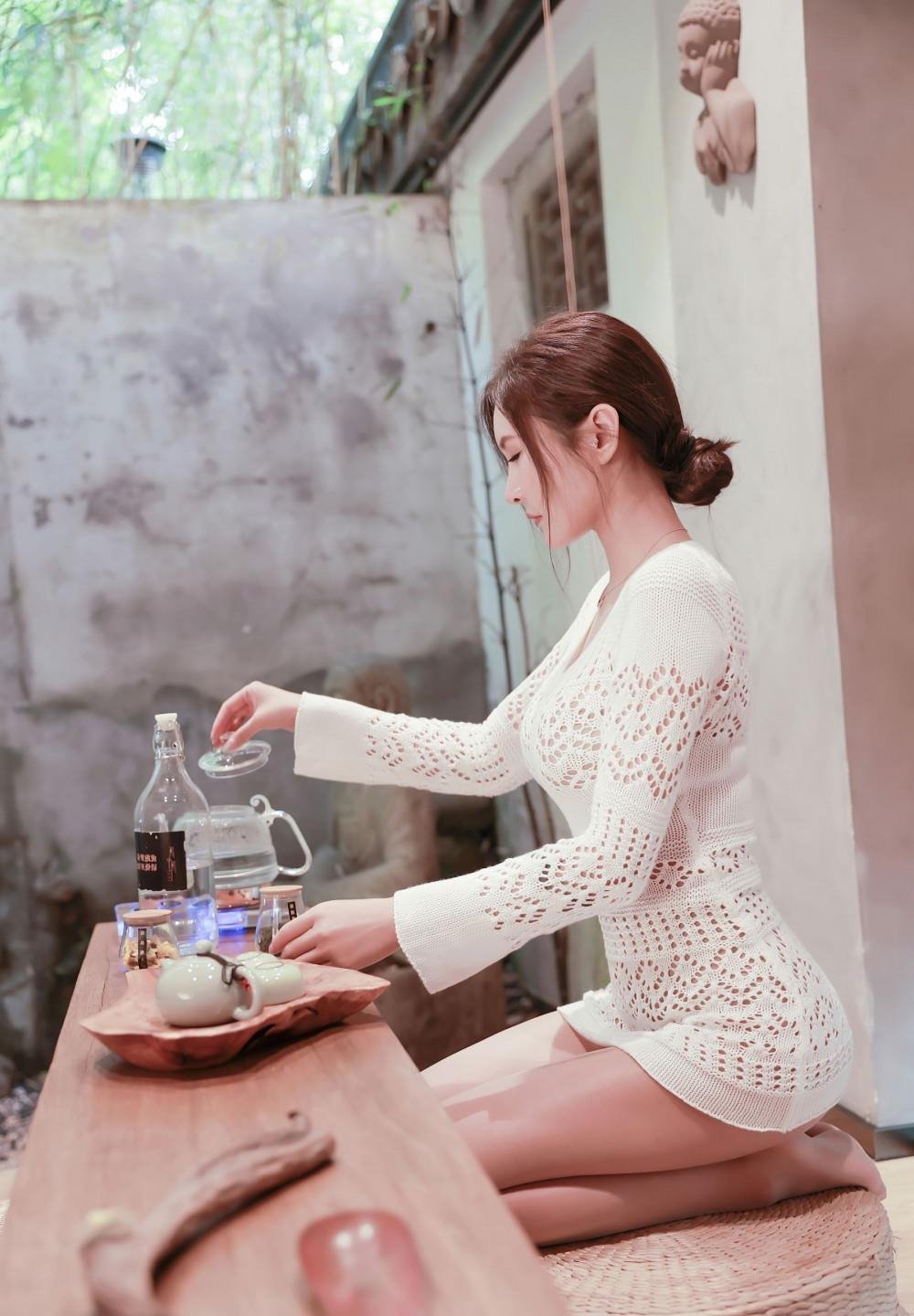 ady����