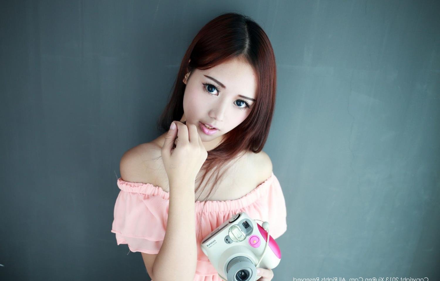 李玟遗体睁开眼睛图片