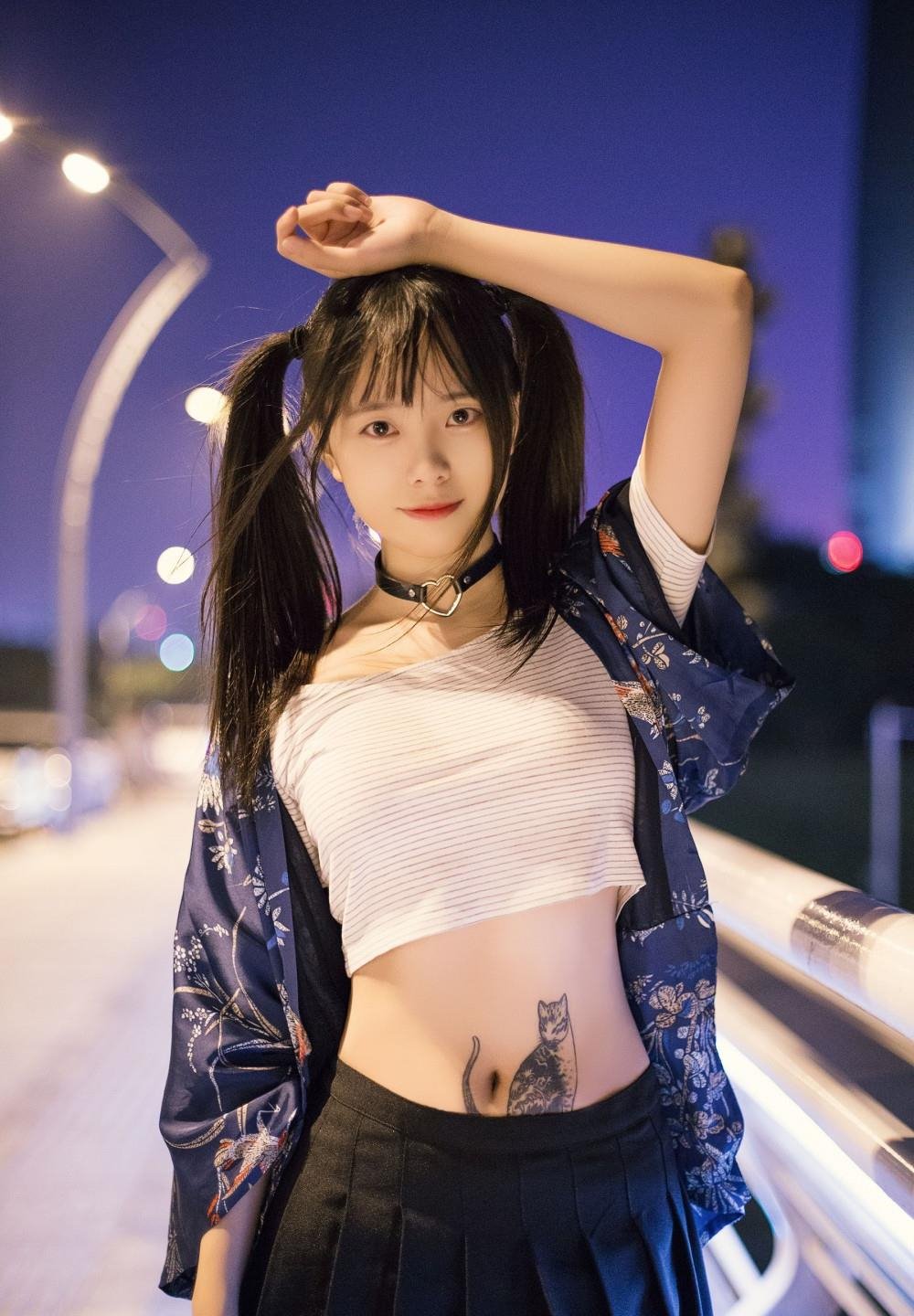 ��Ω��