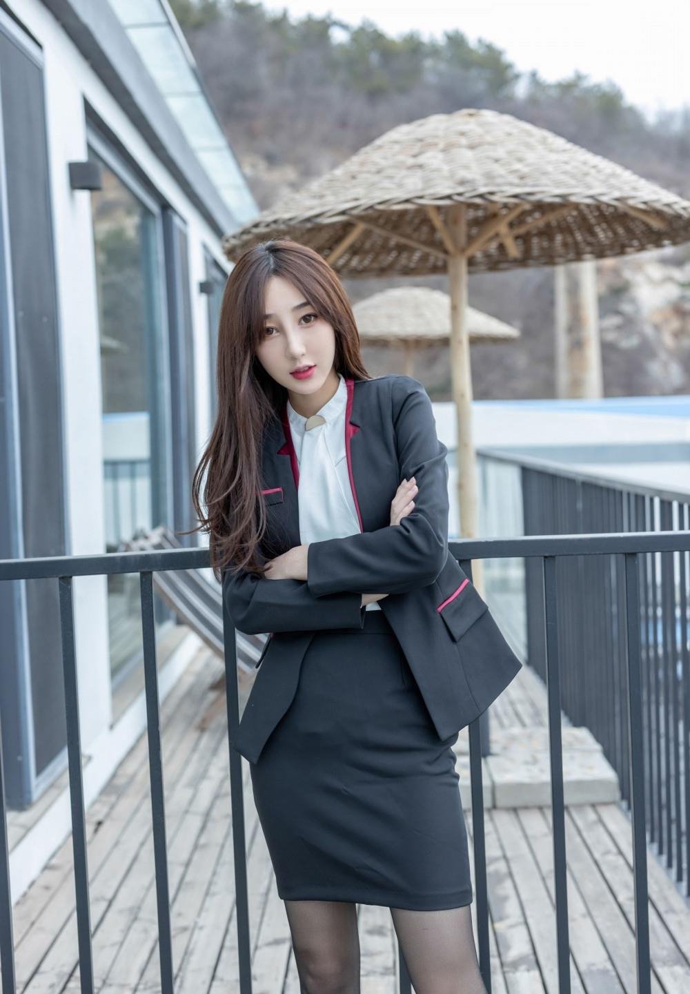 ������ɫ