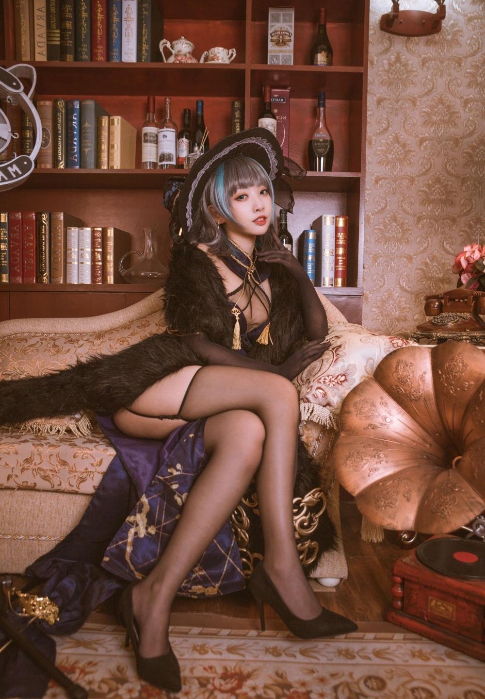 ewp吊死虐杀美女vk视频