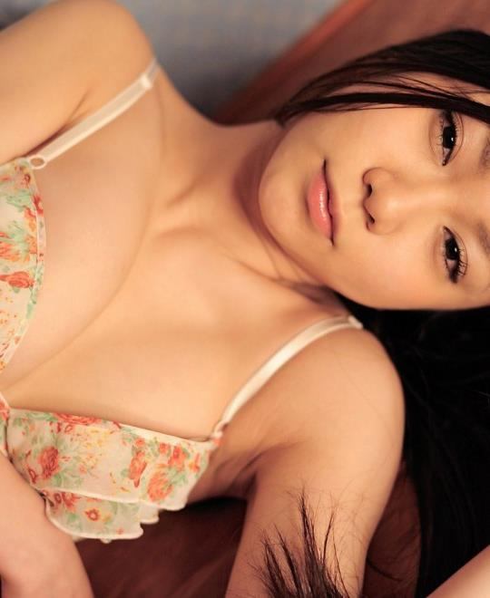 低头看我是怎么C哭你的雷卡