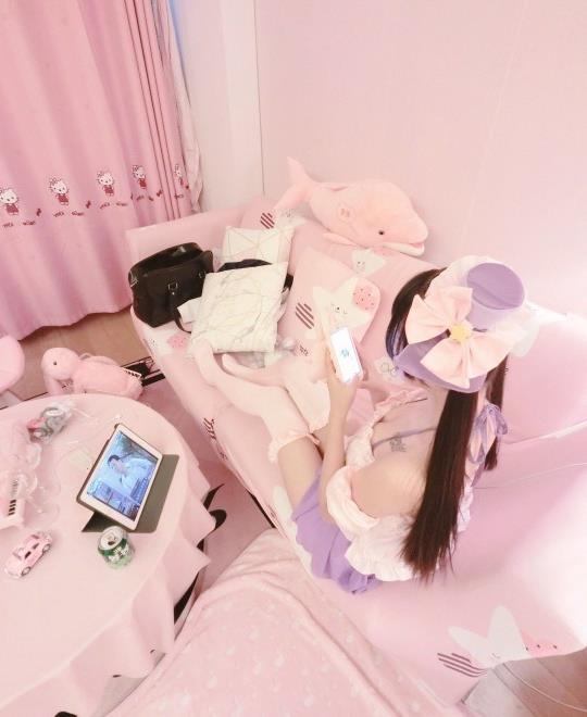 ũ������Ů����K 8����ڶ���